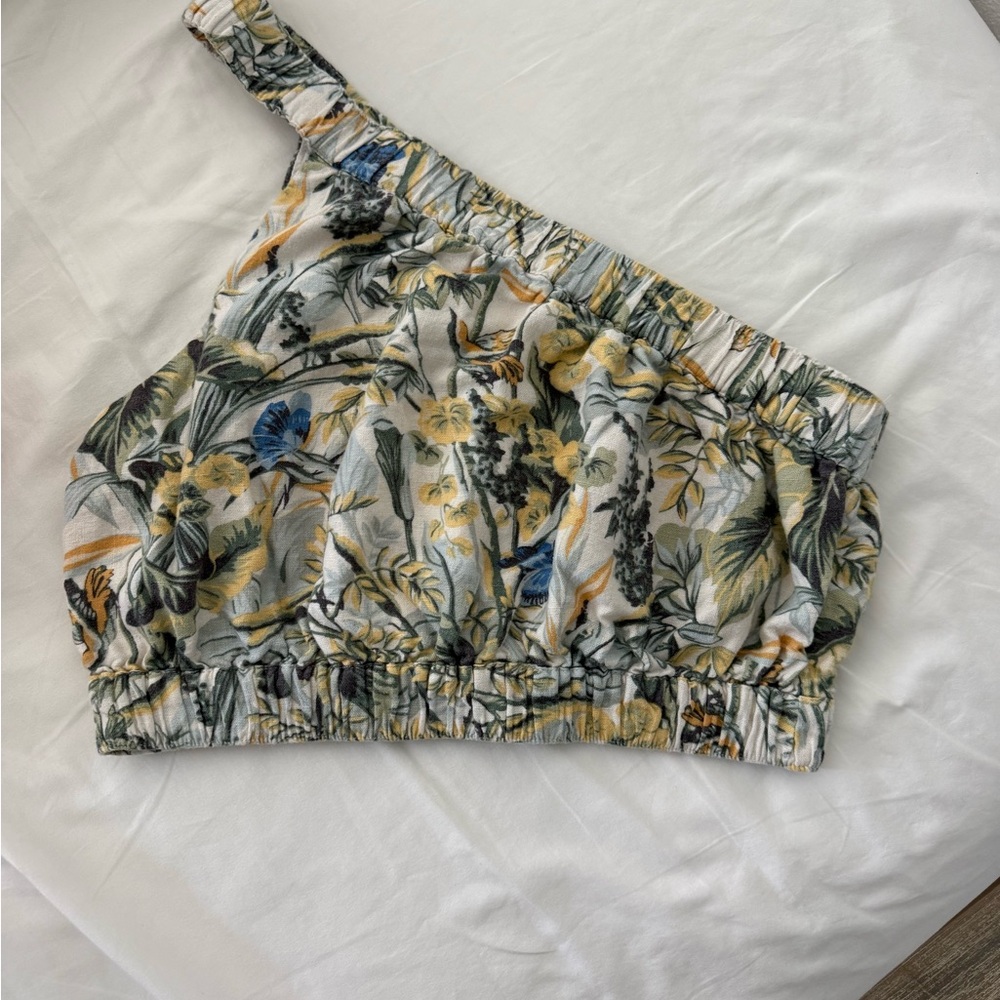 Abercrombie One-Shoulder Floral Crop Top